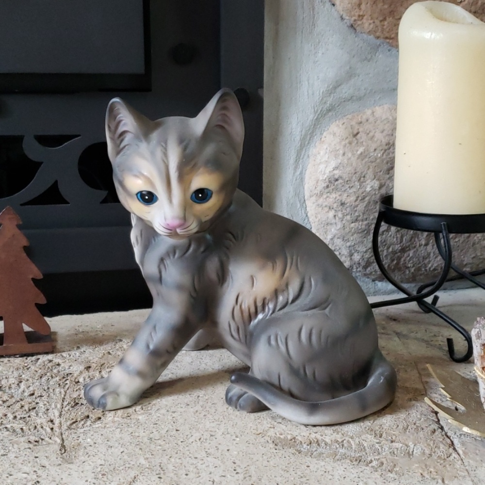 Ceramic Cat - Picture 7 of 7
